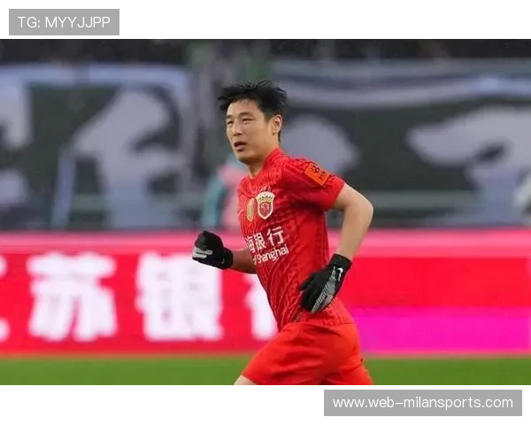 武磊禁区弧顶起脚劲射，皮球直挂球门死角